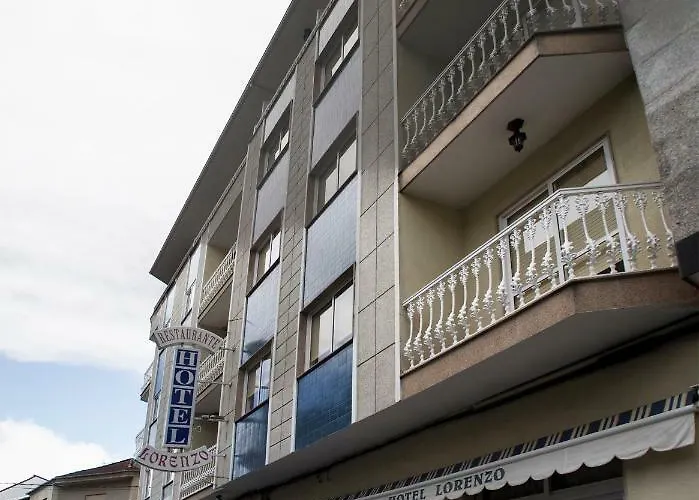Hotel Lorenzo *